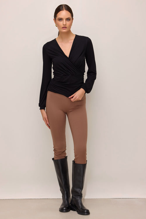 Ana&Co™  bluzka kopertowa z mikromodalu czarna